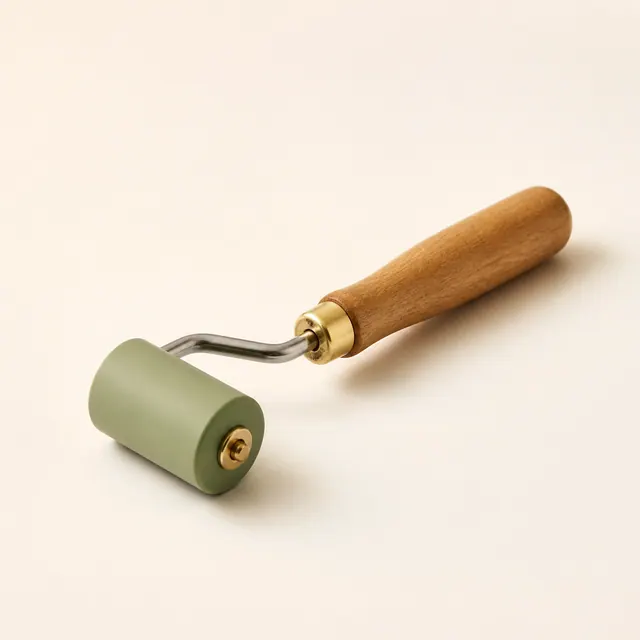 Wallpaper seam roller